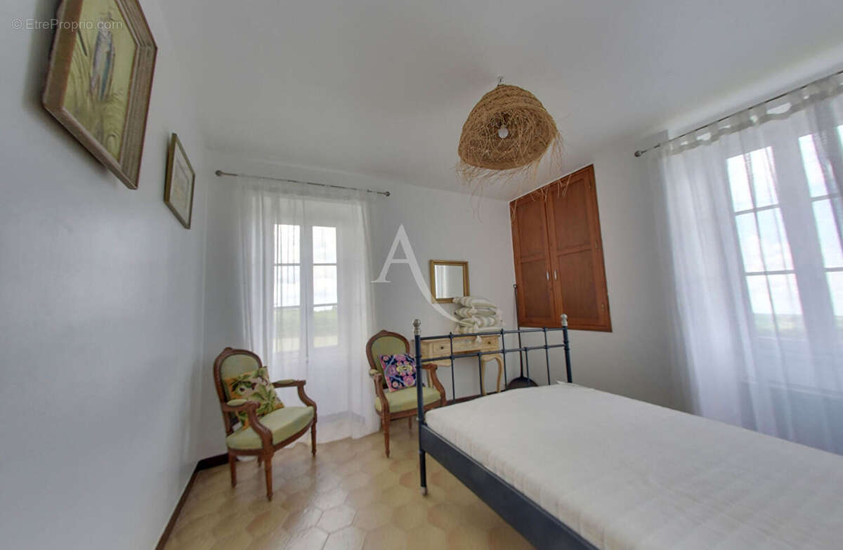 Maison à CAZES-MONDENARD