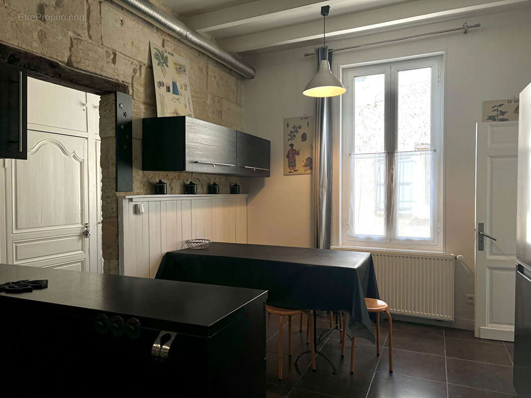Maison à SAINT-EMILION