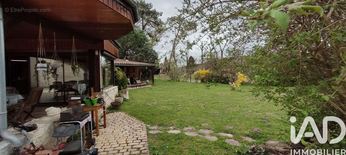 Photo 2 - Maison à LAVARDAC