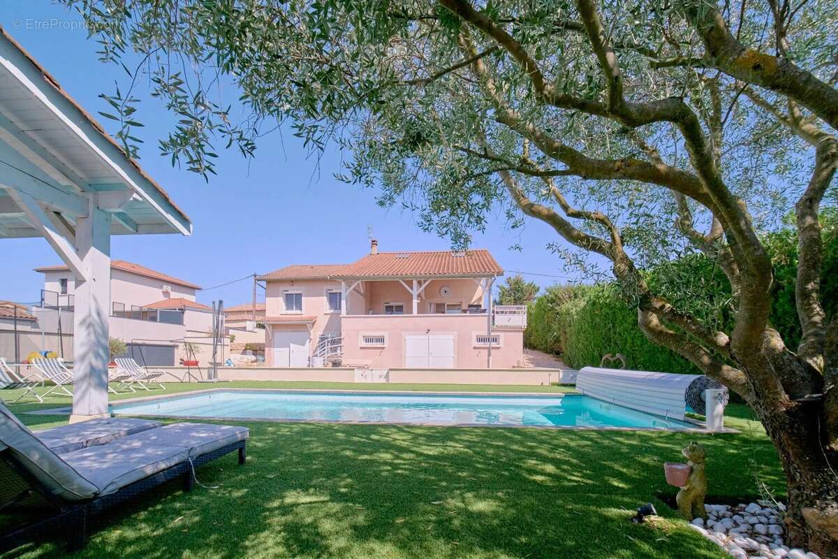 Maison à CORCELLES-EN-BEAUJOLAIS