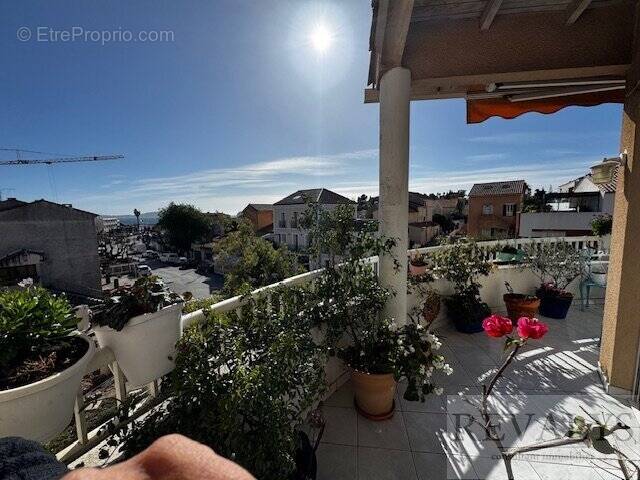 Appartement à CARQUEIRANNE