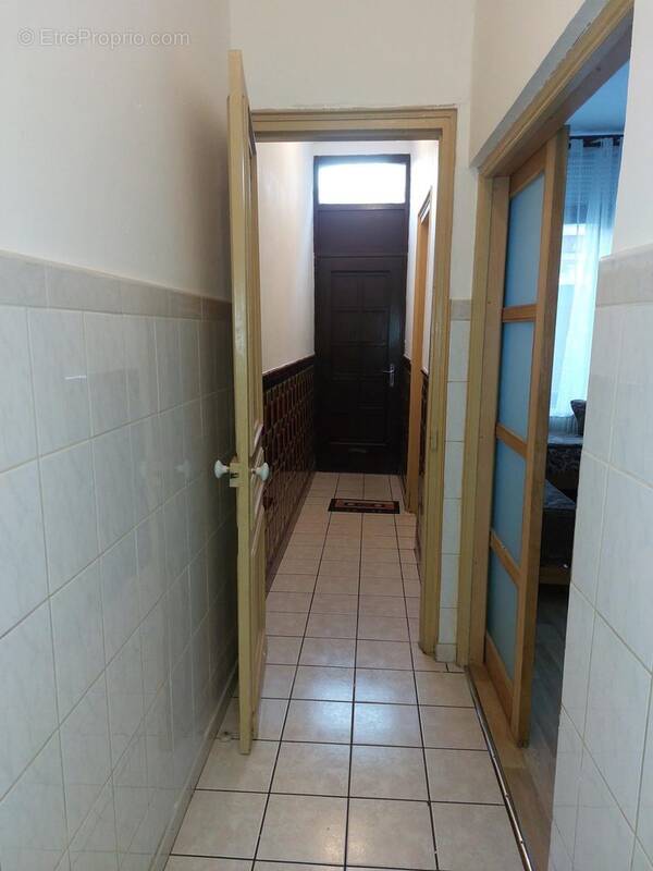 Hall d'entrée  - Maison à ROUBAIX