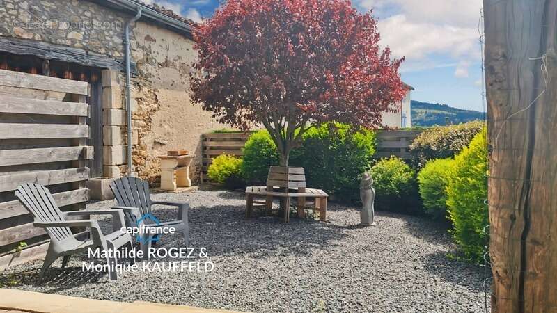 Maison à VOLLORE-VILLE