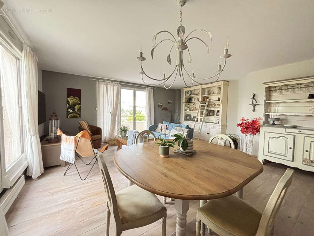 Appartement à SAINT-GRATIEN