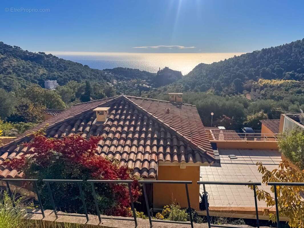 Appartement à EZE