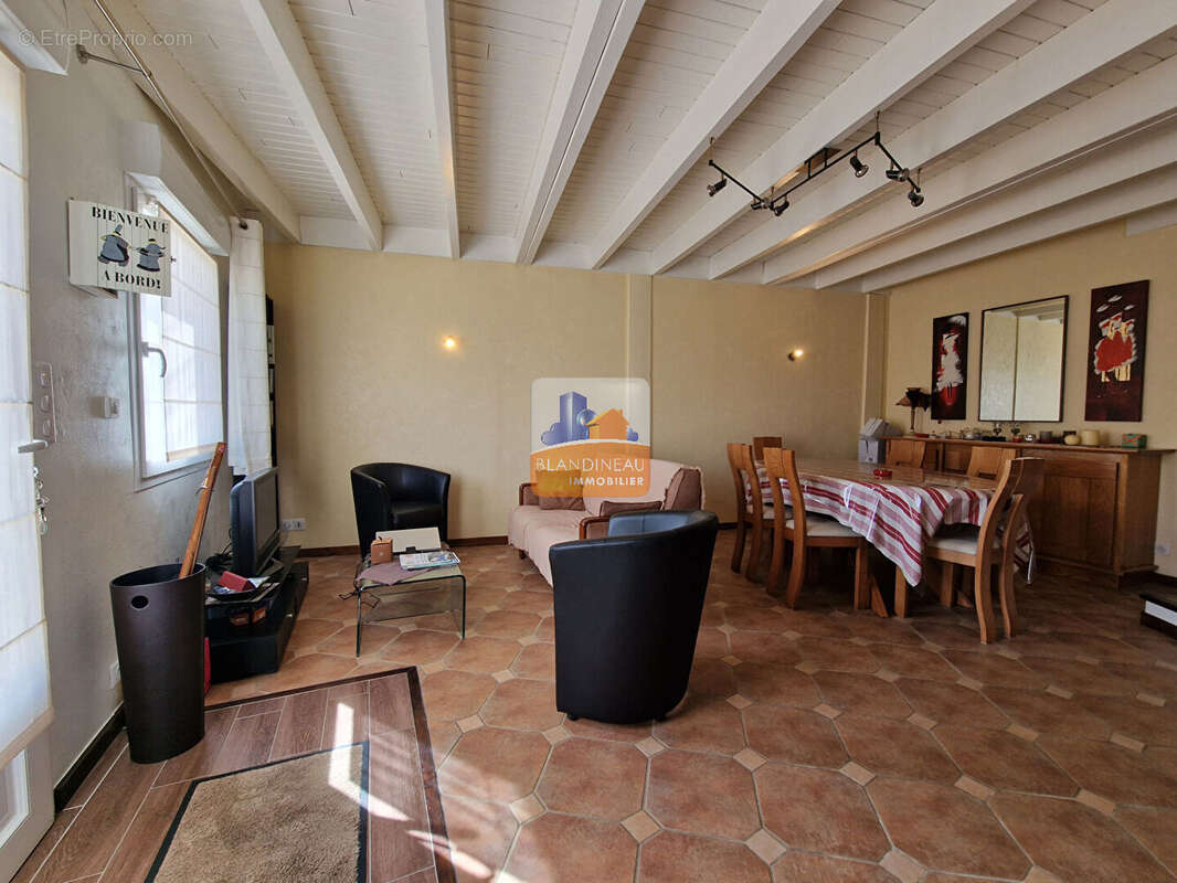 Maison à BOUGUENAIS