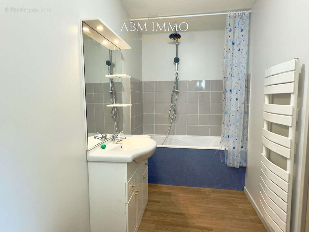 Appartement t4 en duplex - centre historique - photo 7