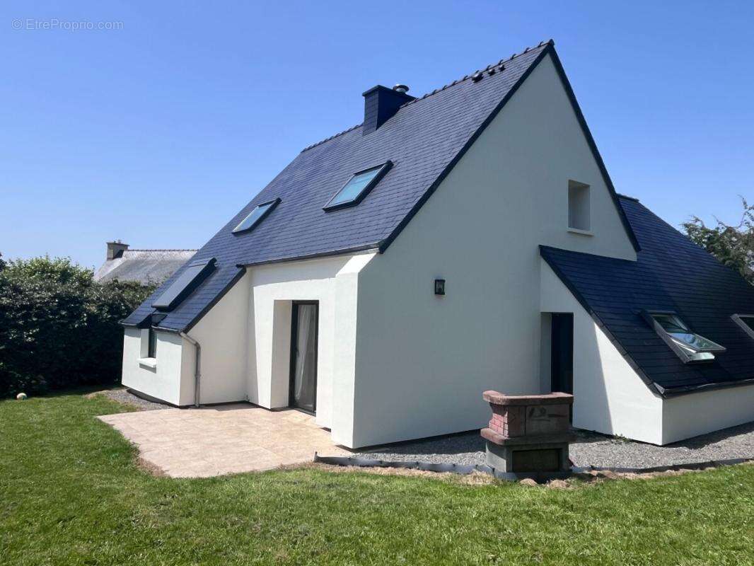 Maison à SAINT-THONAN