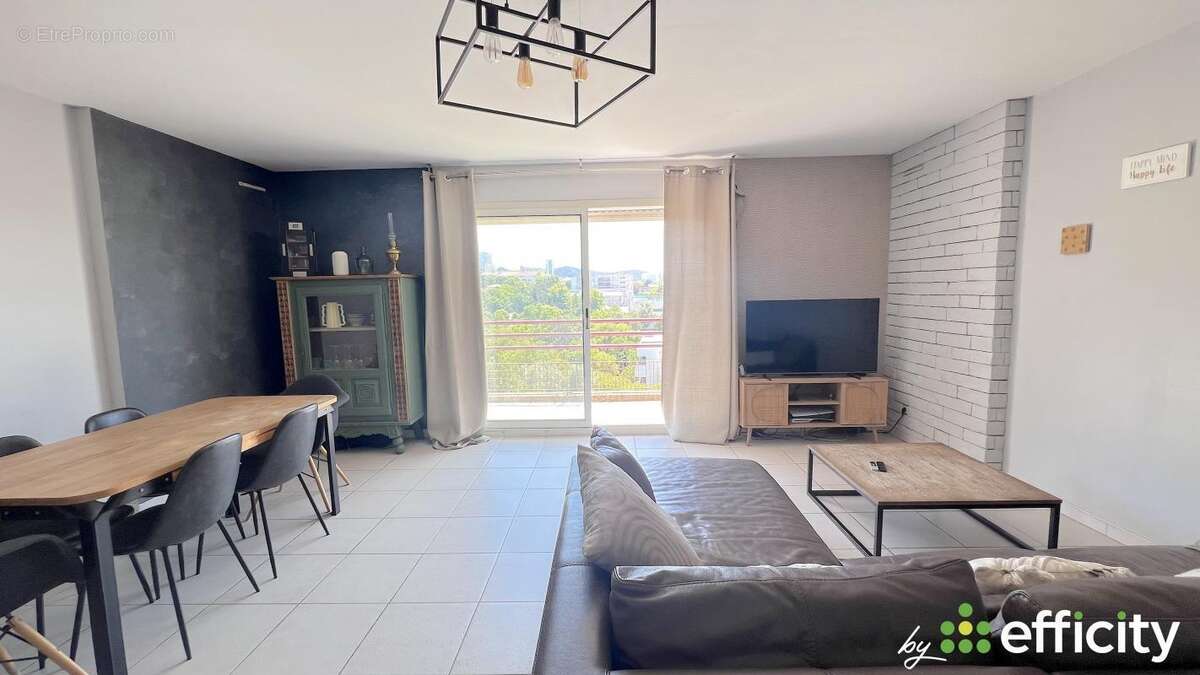 Appartement à MARSEILLE-9E
