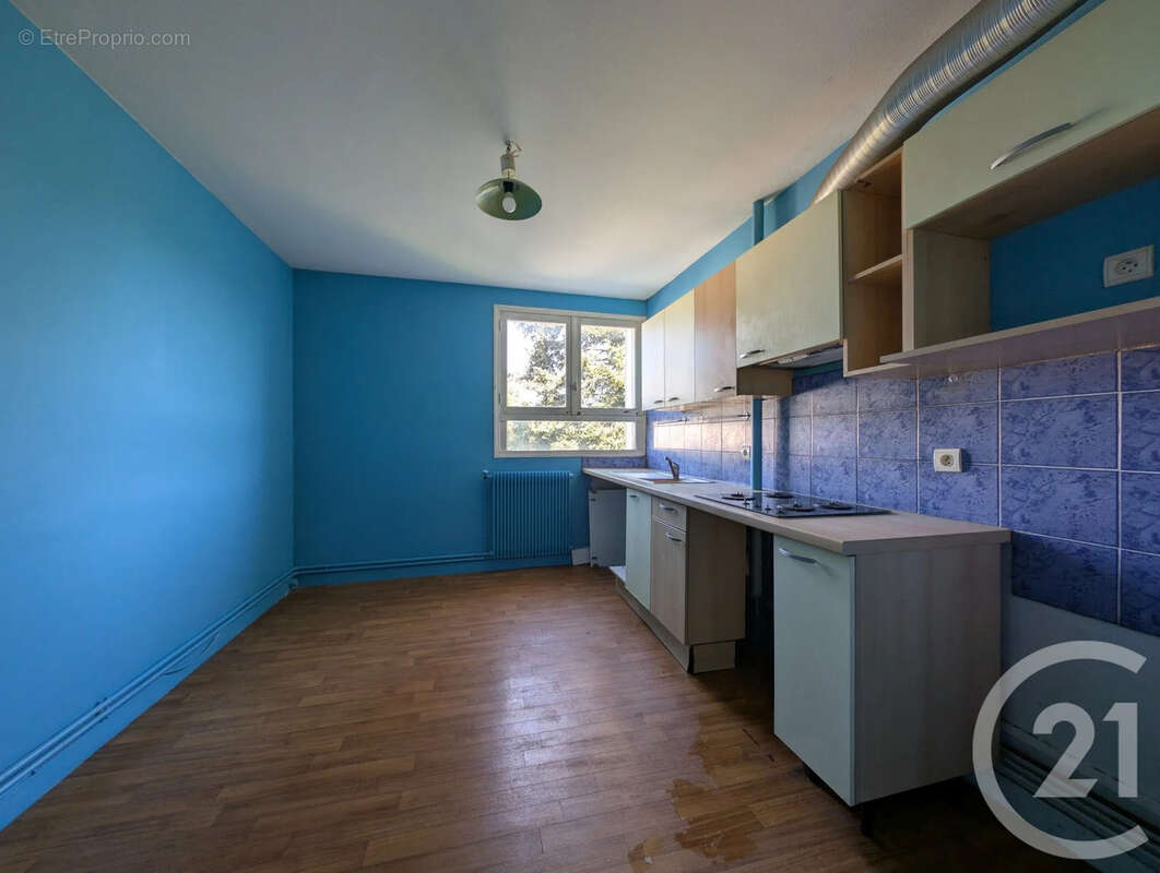 Appartement 76 m² à Limoges  - photo 4