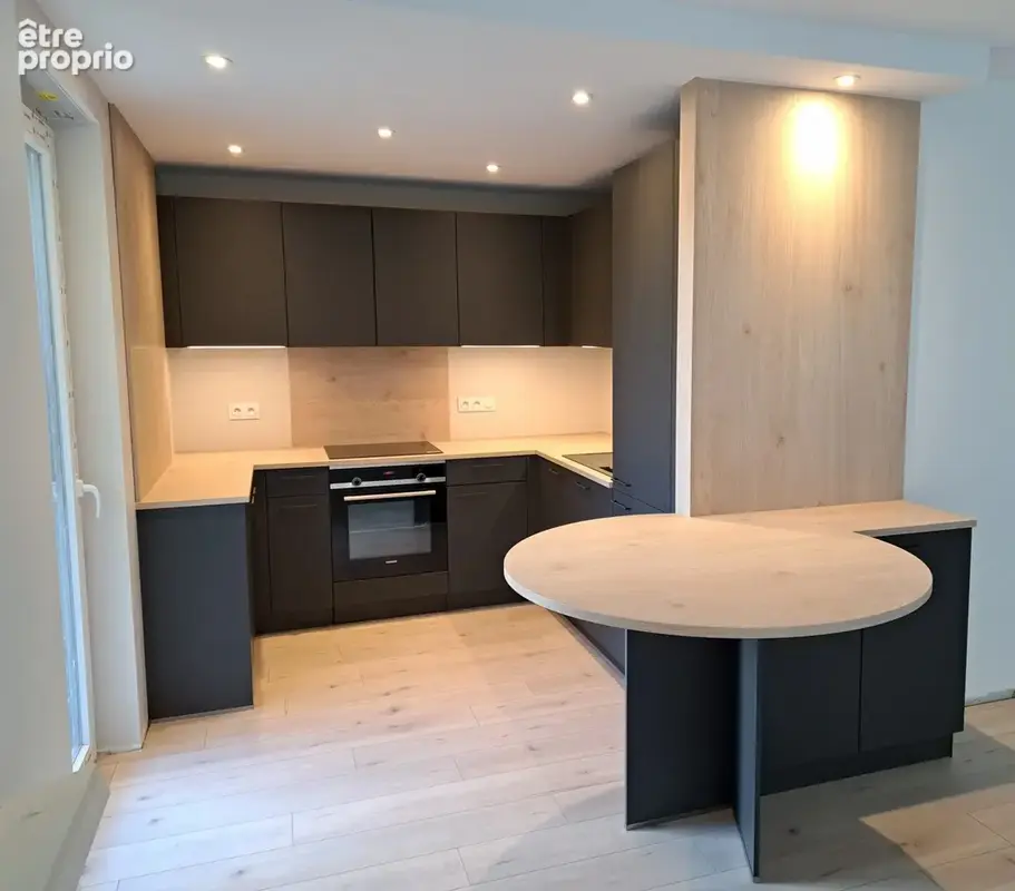 Cuisine équipée réalisée sur mesure