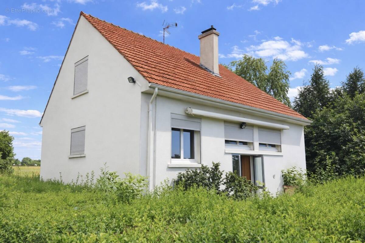 Maison à CUPERLY