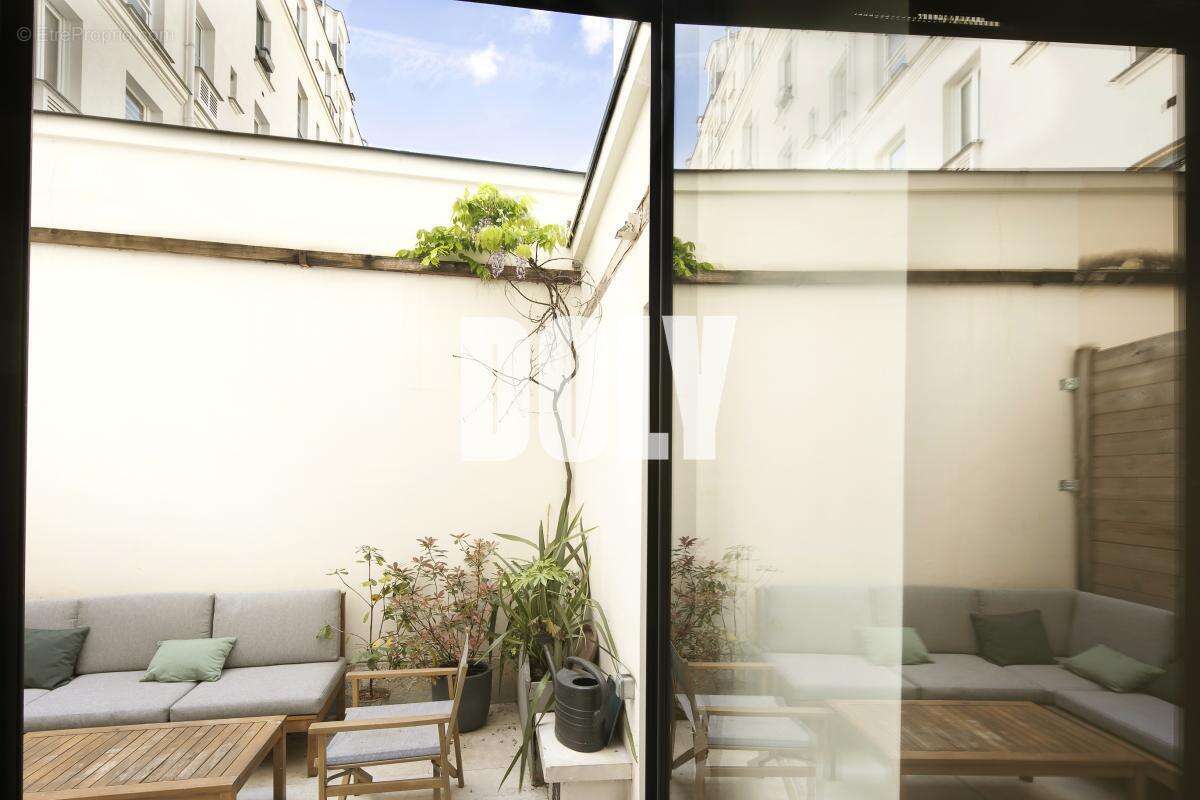 Appartement à PARIS-11E