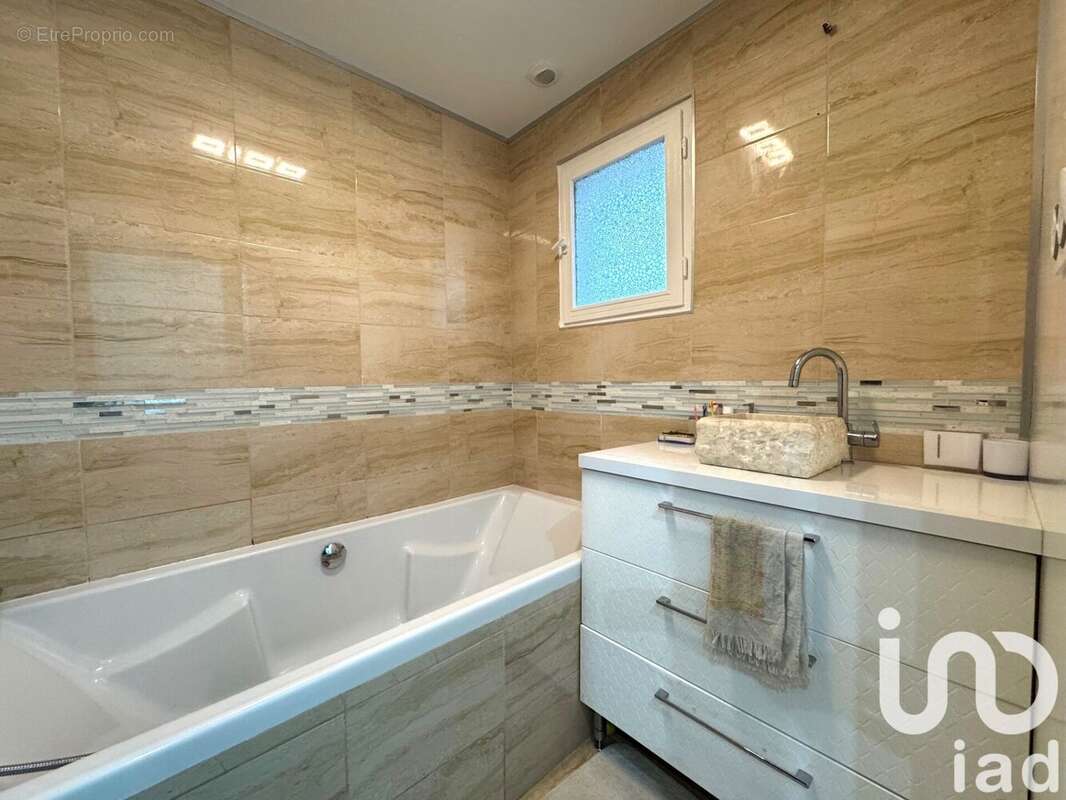 Maison 115 m² à Bosgouet  - photo 9