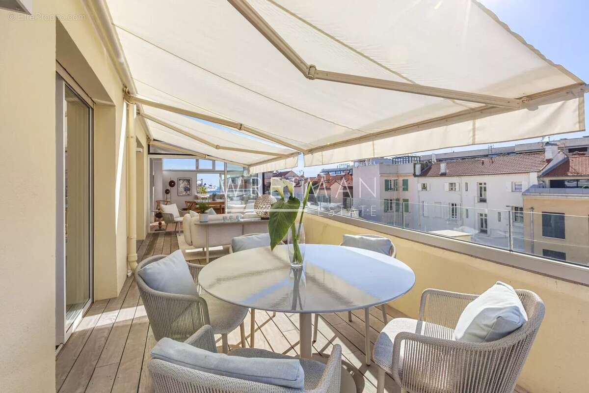 Appartement à CANNES