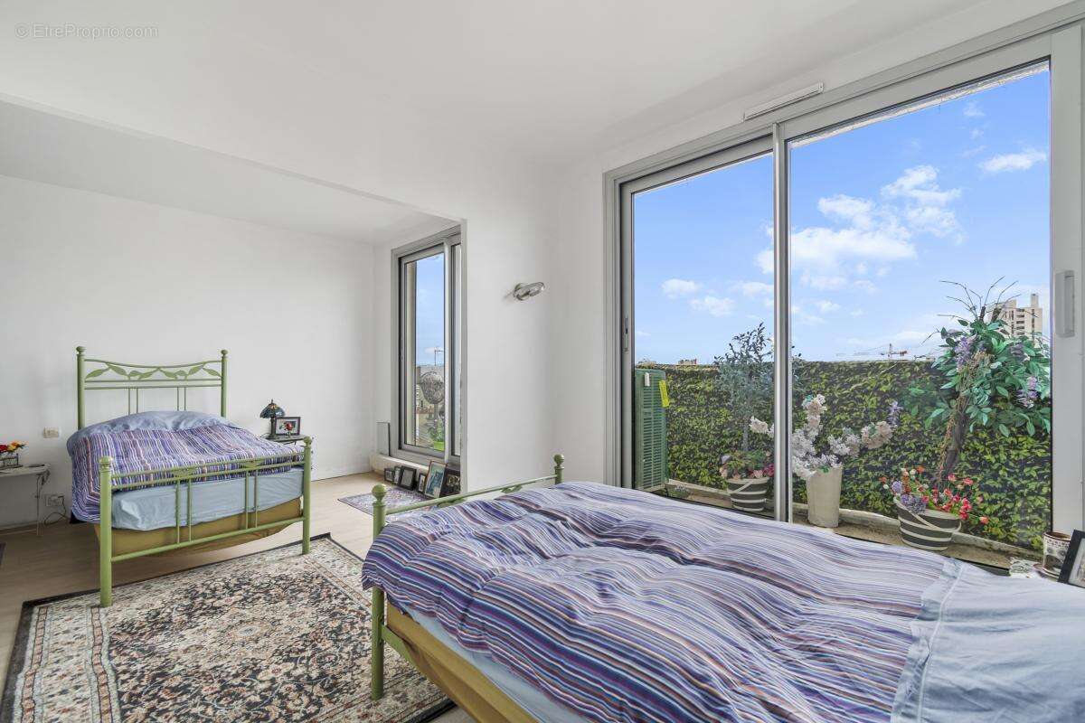 Appartement à PARIS-12E