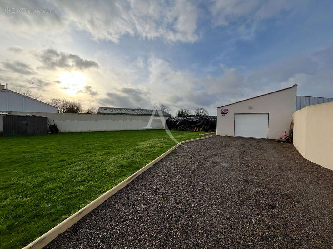 Maison à SAINT-MATHURIN