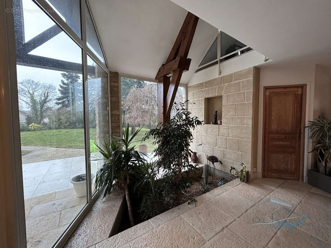 Maison à JANVILLE-SUR-JUINE