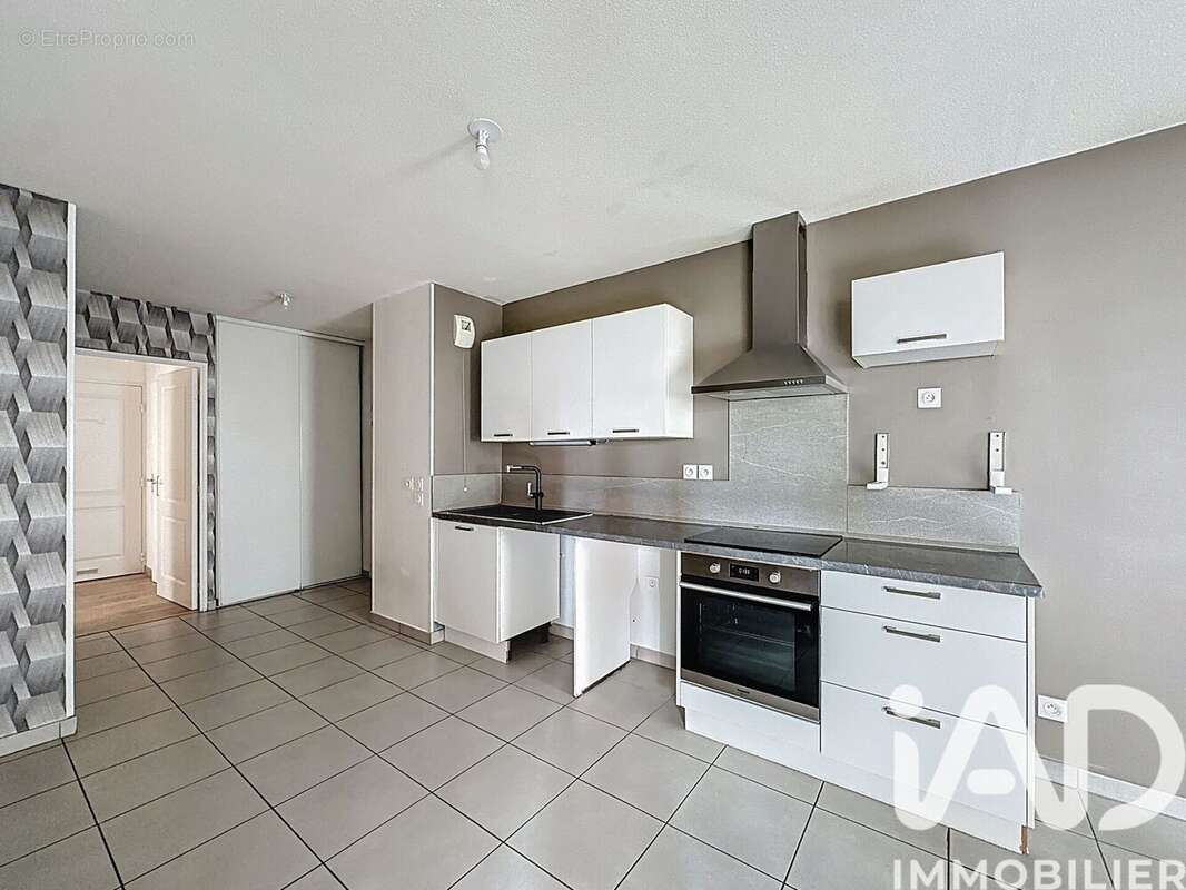 Photo 6 - Appartement à PIERRE-BENITE