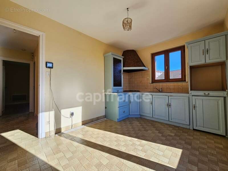 Maison à PANISSIERES