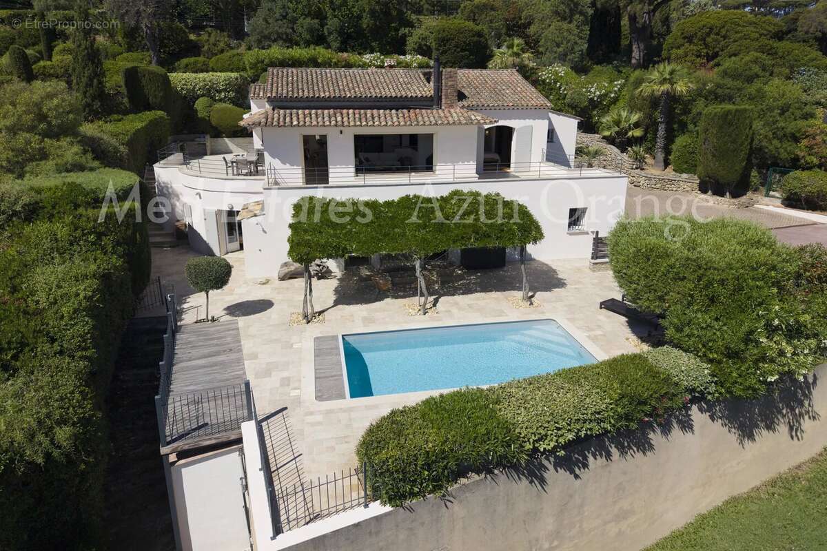 Rare - Sainte-Maxime - Villa vue mer panoramique  - 5 chambres - photo 14
