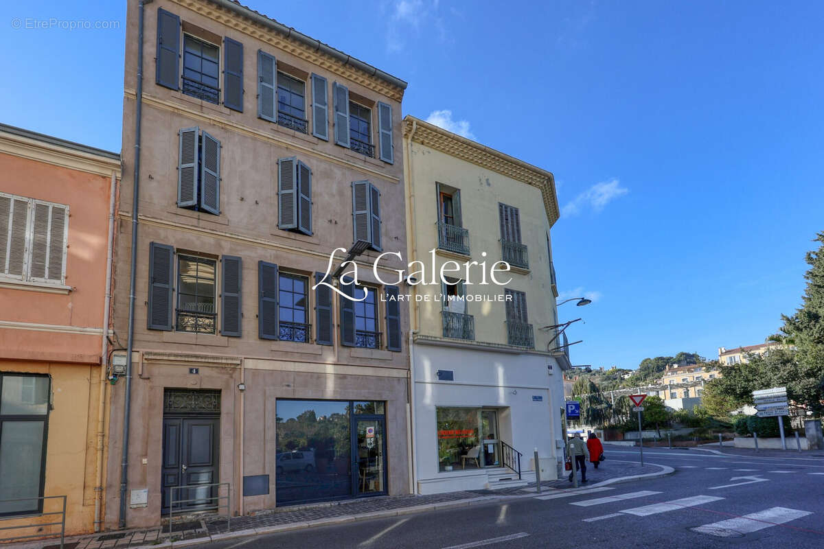 Maison à HYERES
