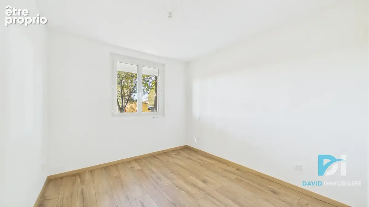 FLORENSAC   Maison de plain-pied entièrement rénovée sur une parcelle de plus de 1 450 m2 ! - photo 12