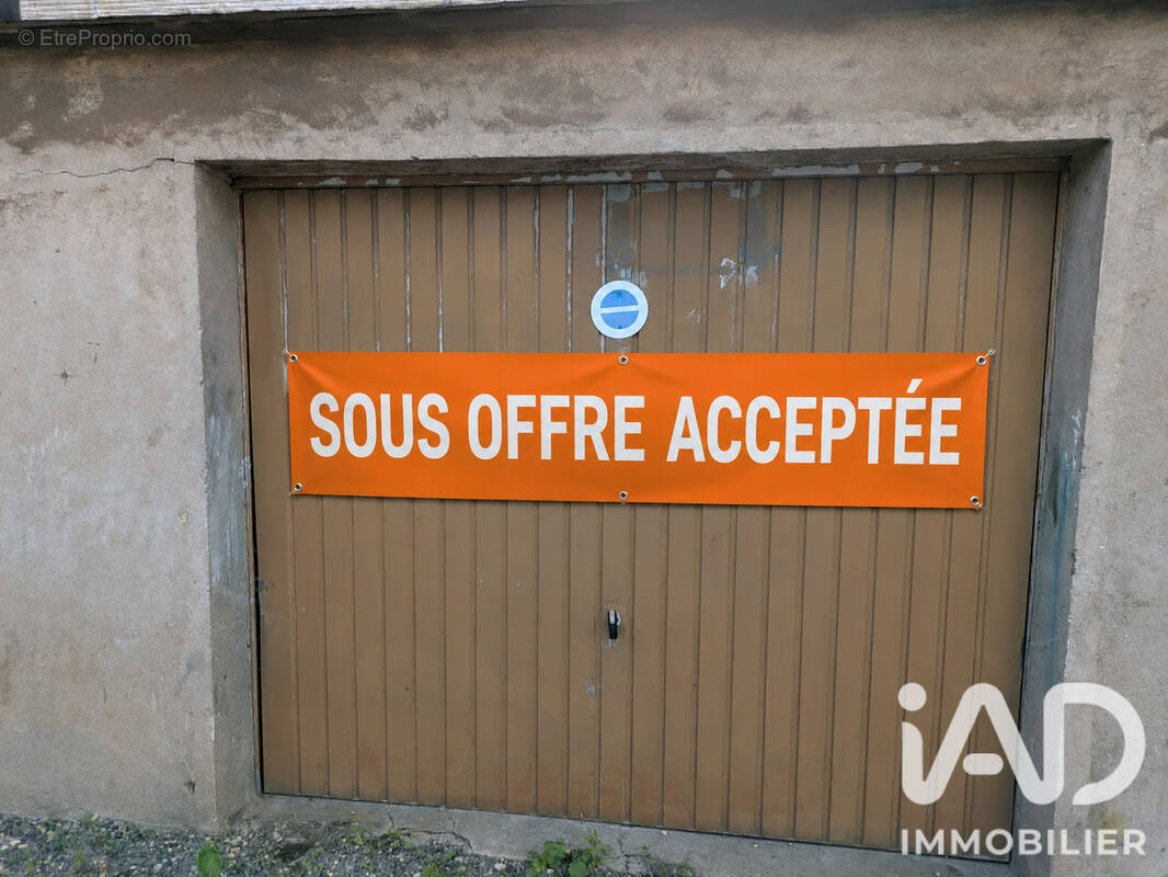 Parking 20 m² · à Algrange · 20 m² · 10 000 €