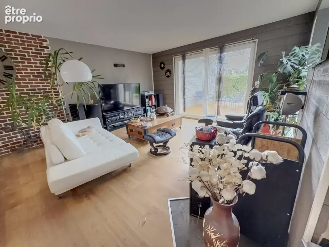 Maison 170 m2 avec jardin et spa proche centre-bourg** - photo 2