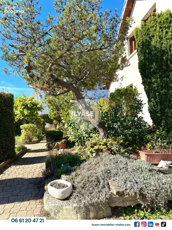 Maison avec 5 chambres, 2 salles d’eau et terrain de 1 358 m2 - photo 2