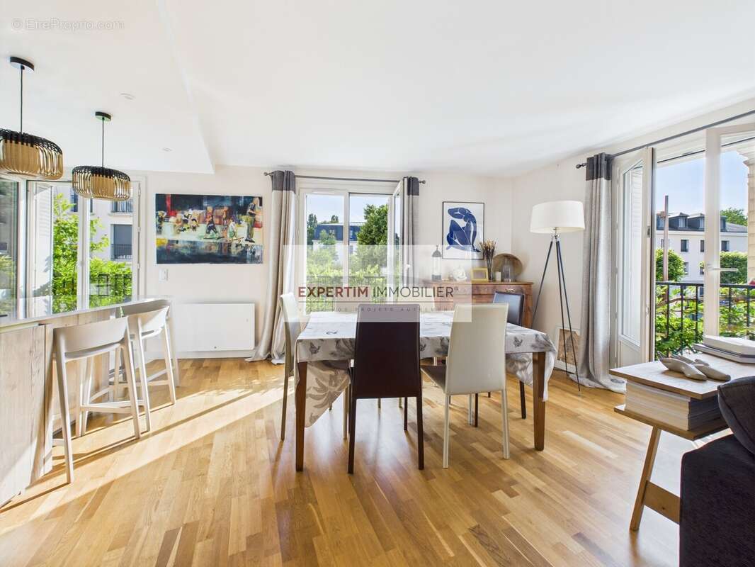 Appartement à VERSAILLES