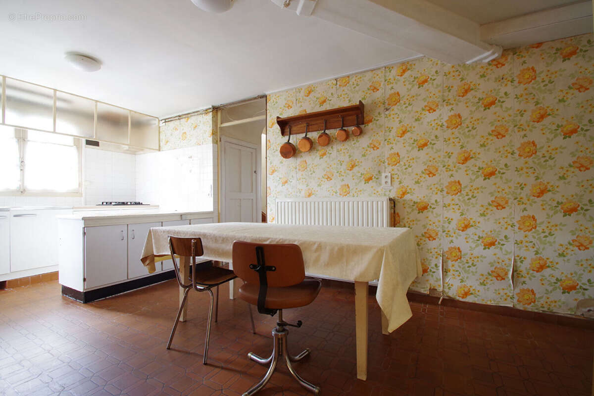 Maison familiale avec fort potentiel + Maison T2 de plain-pied indépendant - photo 9