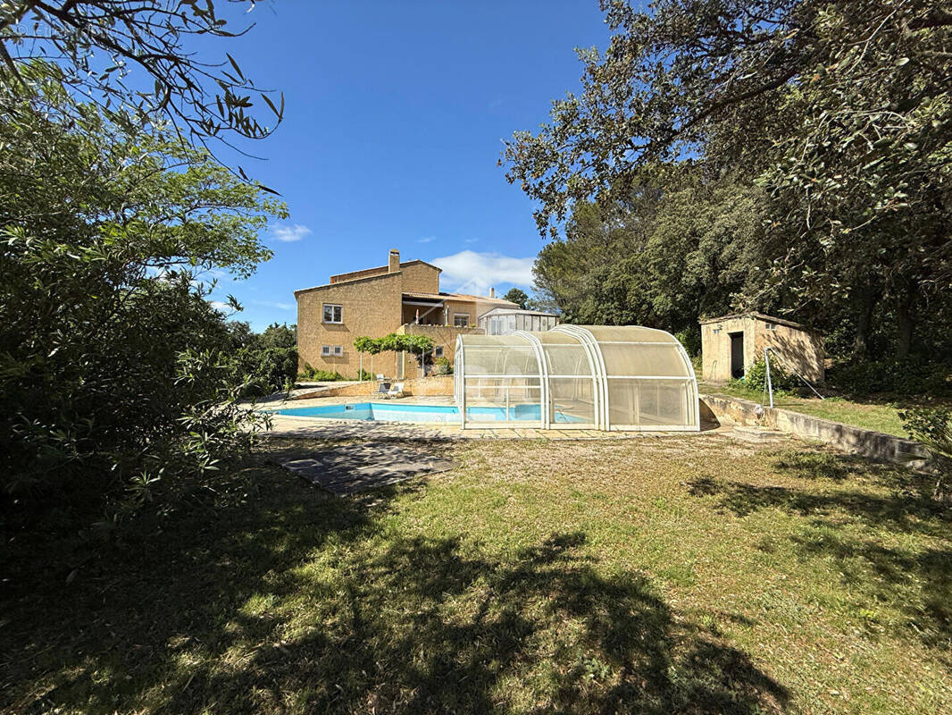 Maison à CHATEAUNEUF-DE-GADAGNE