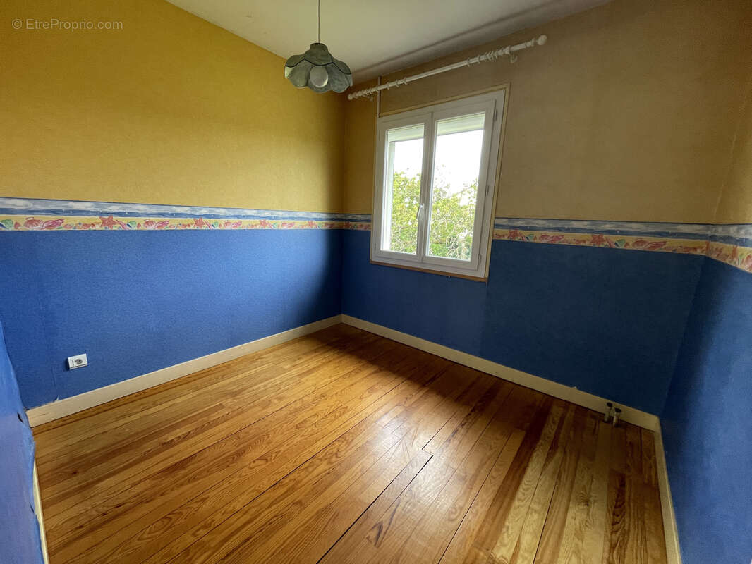 Maison à CAILLOUX-SUR-FONTAINES