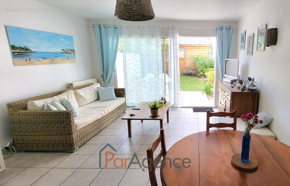 Maison à VAUX-SUR-MER