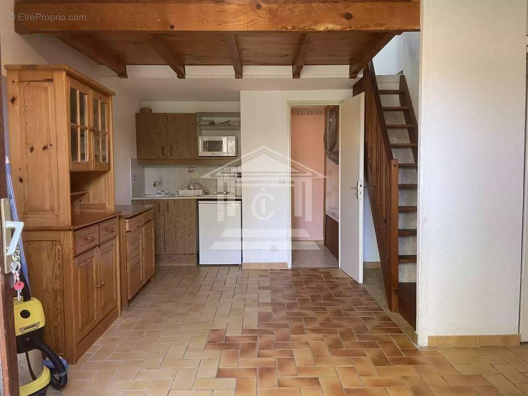 Maison à TOURRETTES