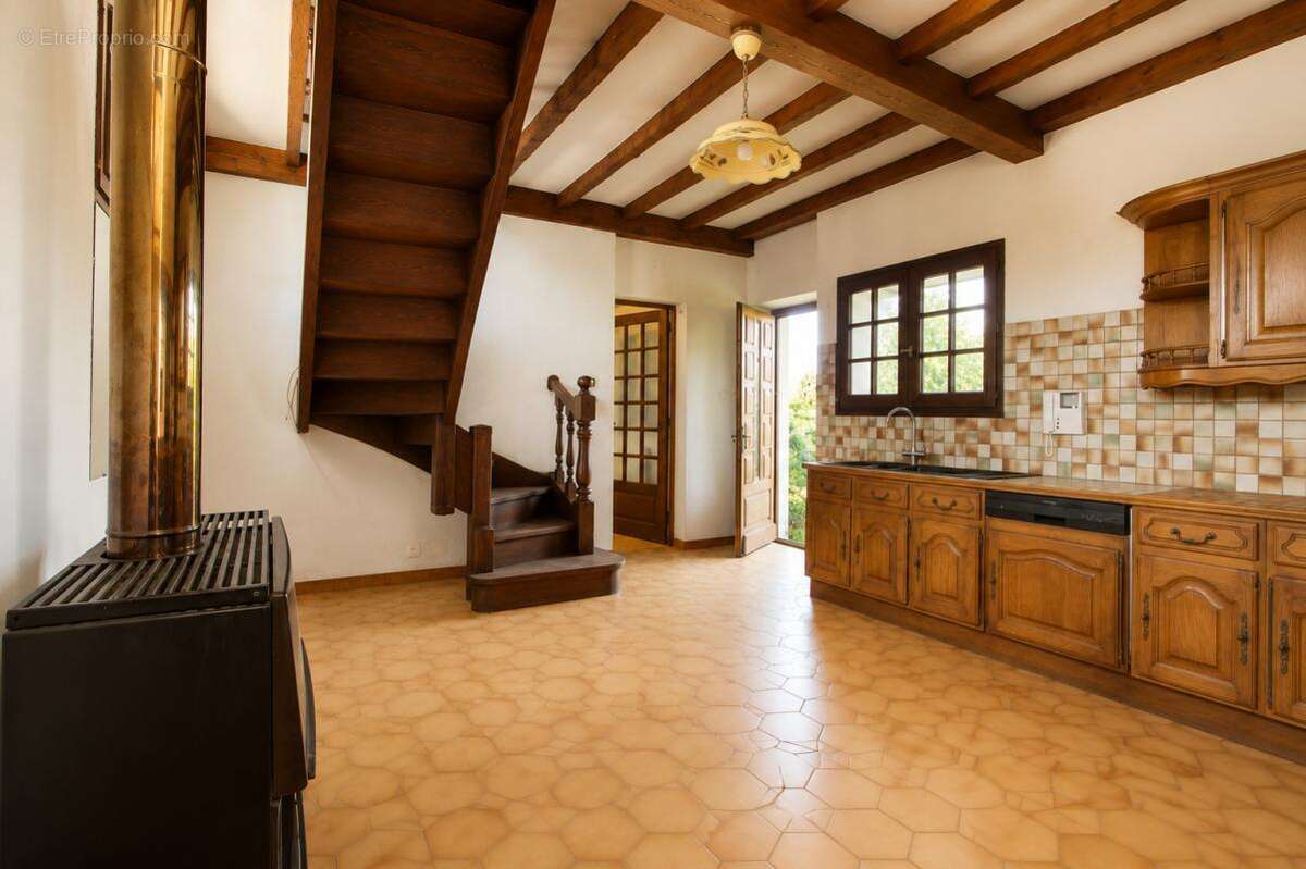 Maison à COURSAN
