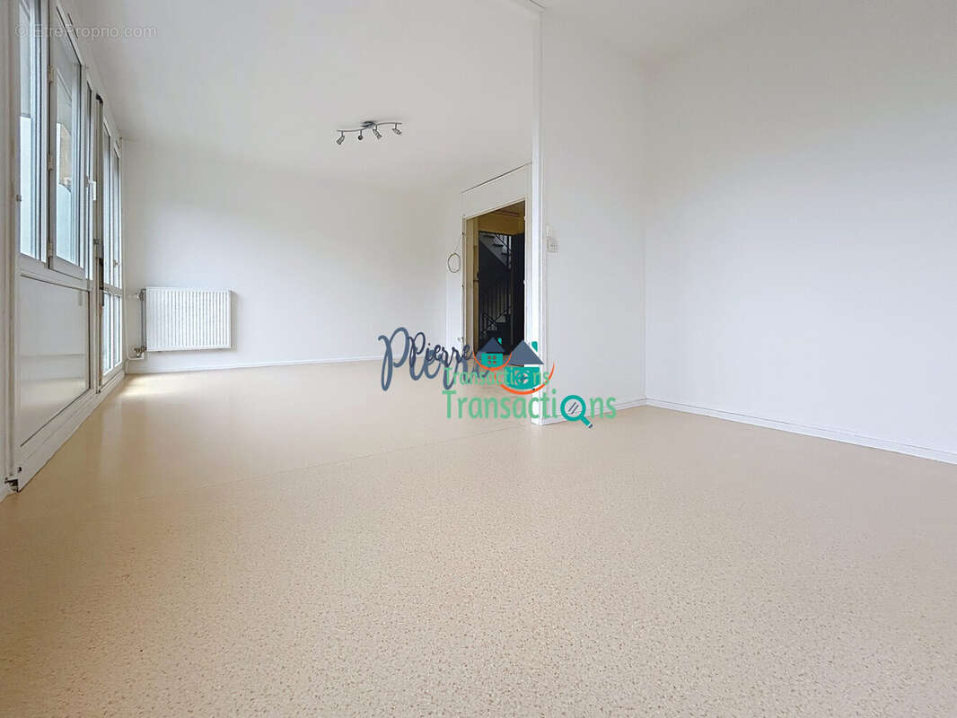 Appartement à LILLEBONNE