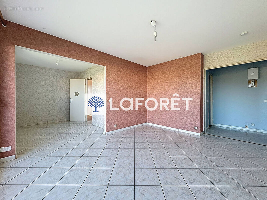 Appartement à SAINT-MAURICE-DE-BEYNOST