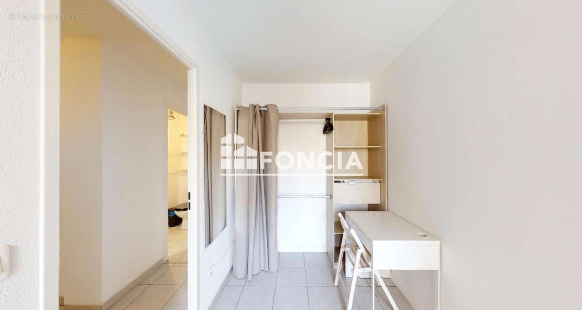 Appartement à MARSEILLE-1E