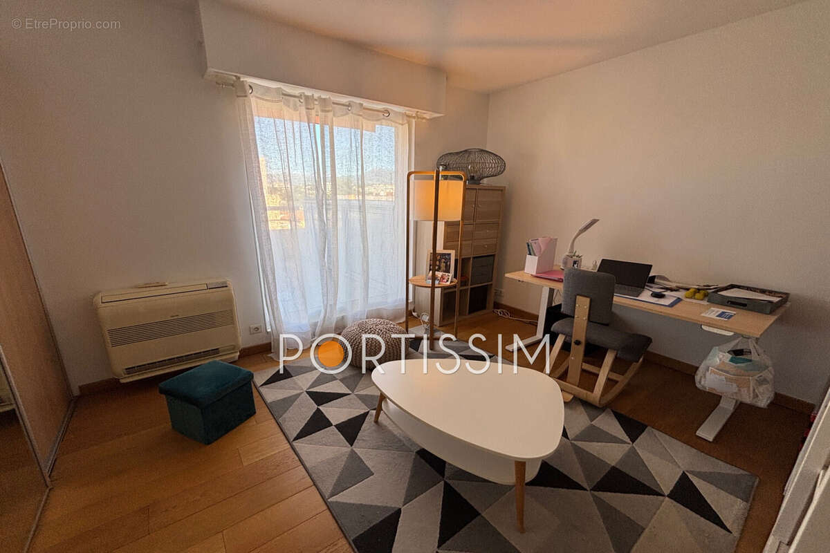 Appartement à CAGNES-SUR-MER