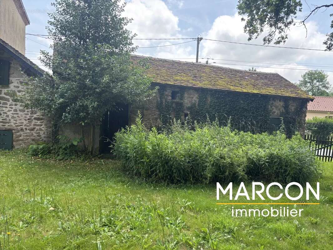 Maison à ARNAC-LA-POSTE