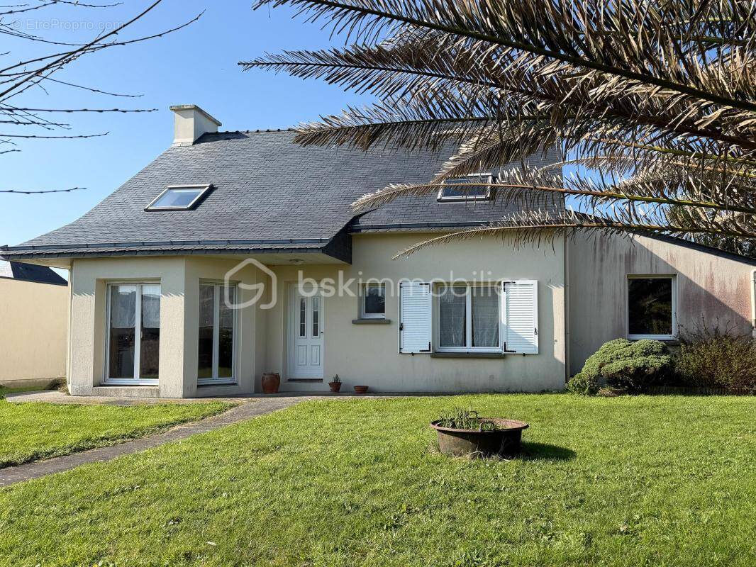 Maison à PLOUDALMEZEAU