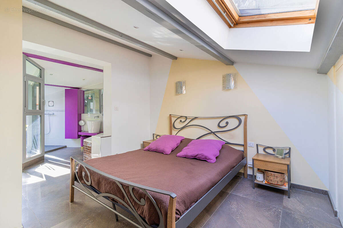 Maison à MARSEILLE-5E