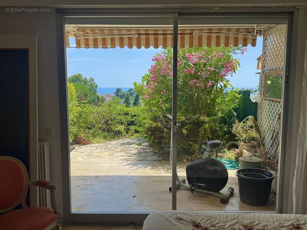 Cannes début de la Croix des gardes-rez de jardin vue mer - photo 10