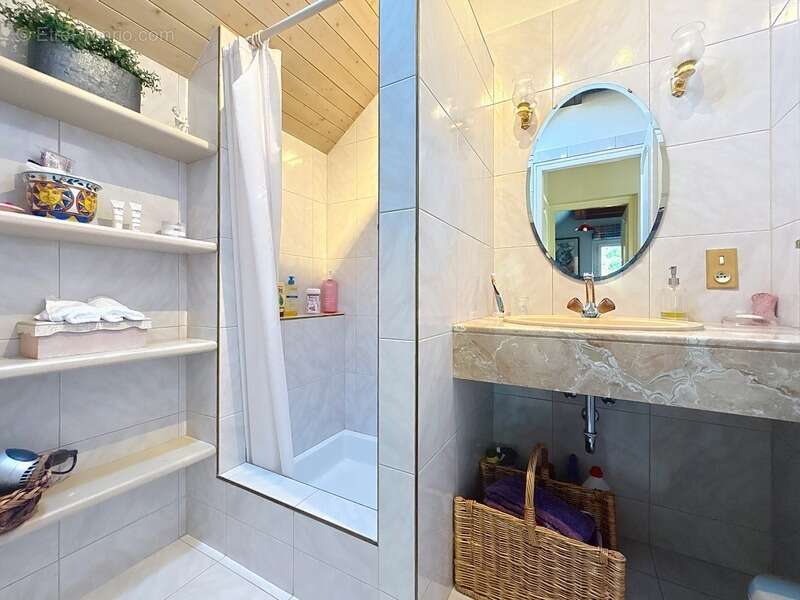 Maison à ARTHAZ-PONT-NOTRE-DAME