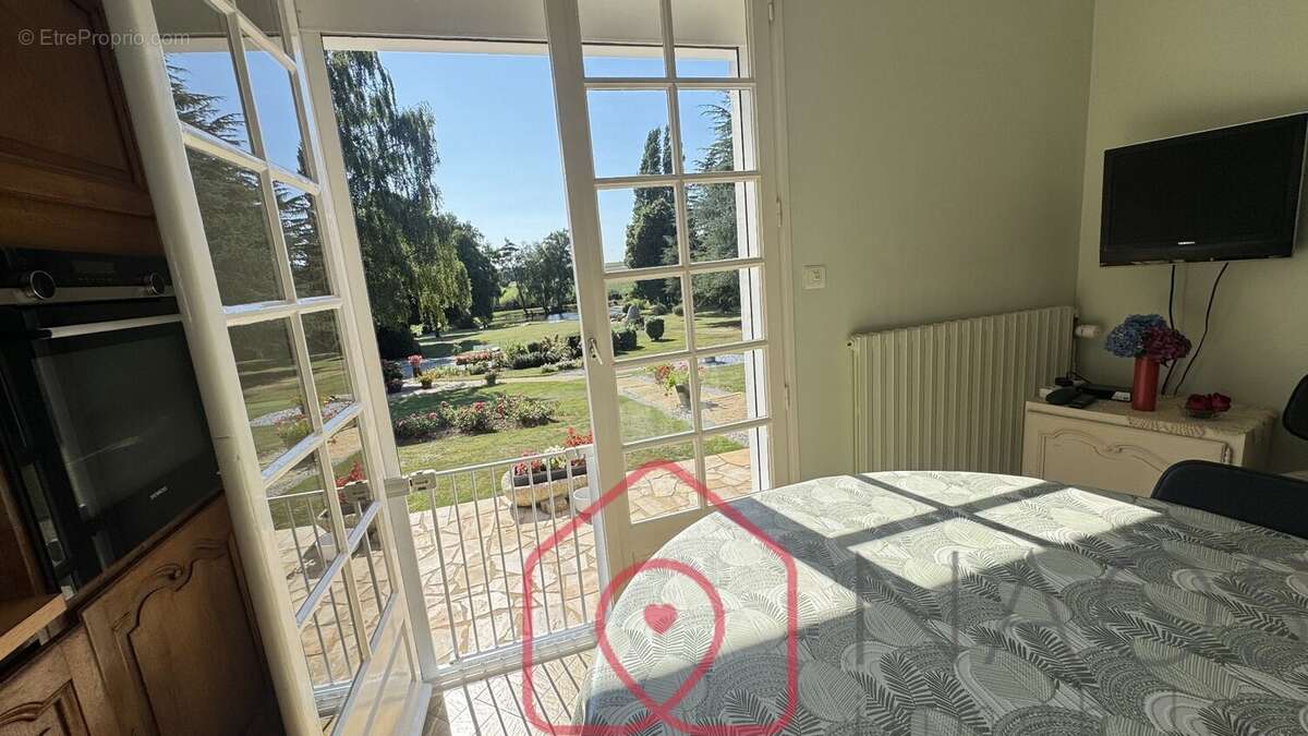 Maison à LES FORGES