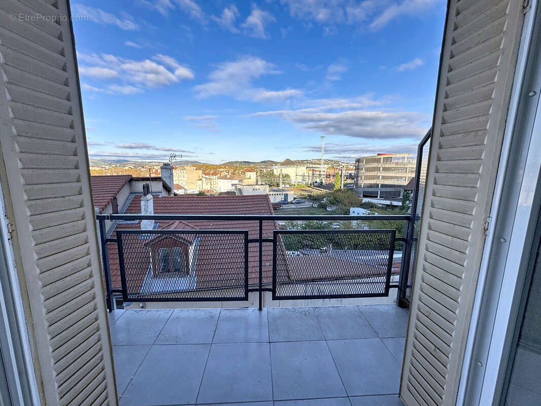 Appartement à SAINT-ETIENNE