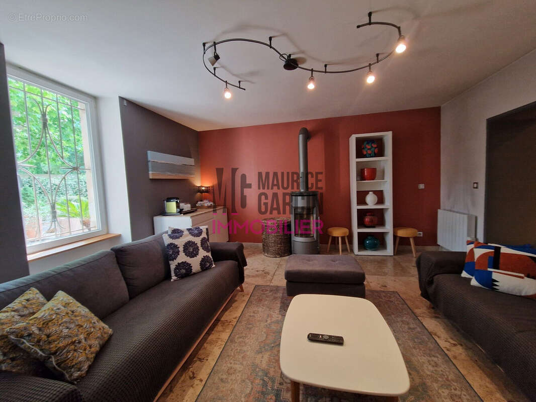 Maison à CAUMONT-SUR-DURANCE