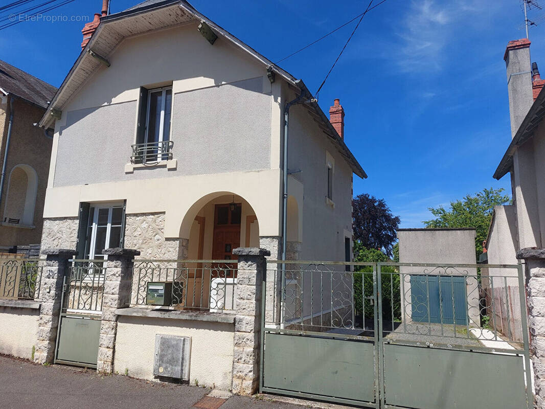 Photo Maison à Bourges au prix de 169 000€